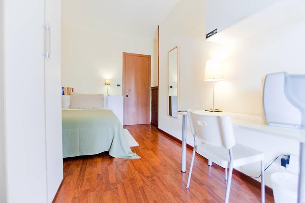 Rooms Rent Vesuvio B&B Νάπολη Εξωτερικό φωτογραφία